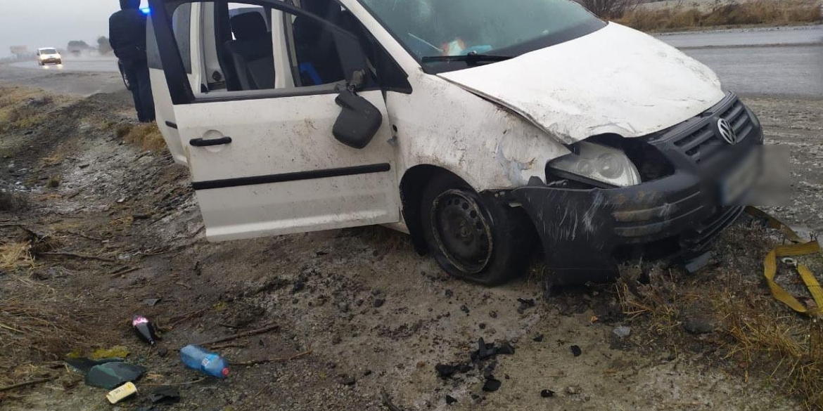 У Вінницькому районі перекинувся автомобіль: постраждала 35-річна жінка