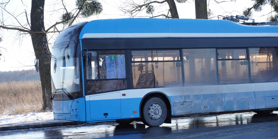 Як курсує транспорт та де лагодять мережі 25 листопада у Вінниці