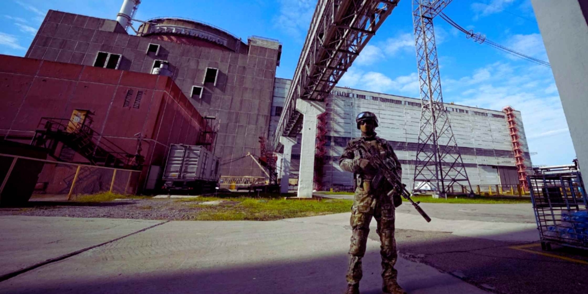 Як російська армія перетворила Запорізьку АЕС на військовий полігон