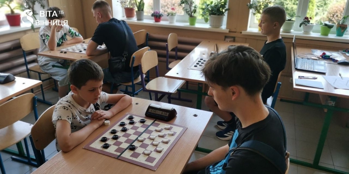 Юні шашкісти Калинівщини змагалися на 10-му чемпіонаті з чекерсу