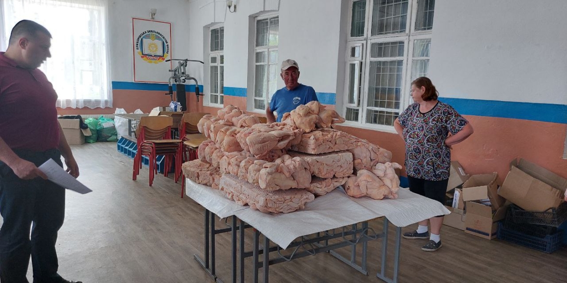 З Вінниці у три громади області відправляють близько 10 тонн м'яса курки