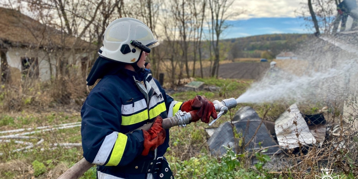 За добу, 30 жовтня, у Вінницькій області сталося сім пожеж