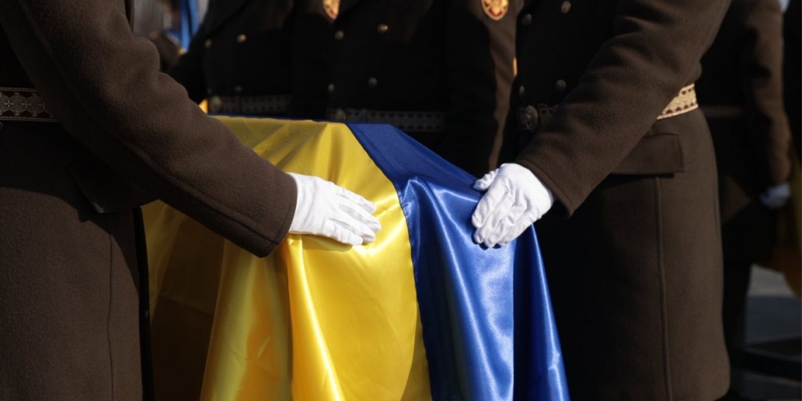 За ініціативою Вінниччини на Національному військовому меморіальному кладовищі вшанували полеглих воїнів