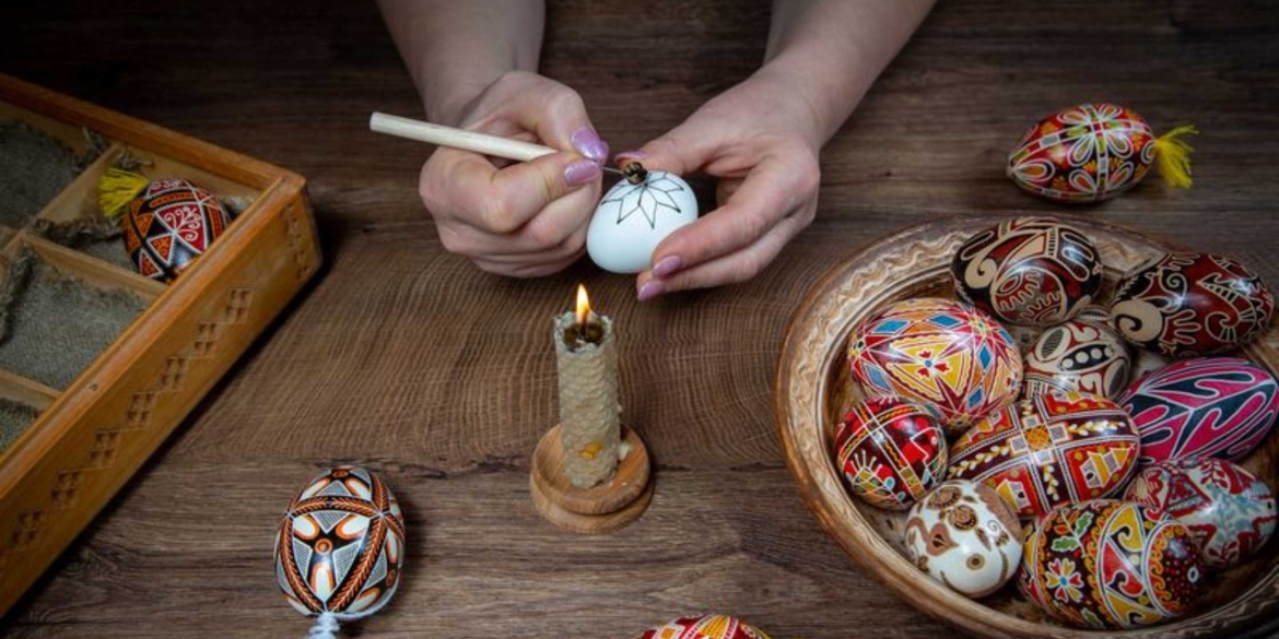 Захисників та їхні родини запрошують на майстер-клас із писанкарства у Вінниці