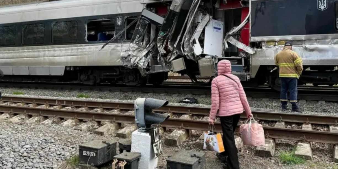 Залізнична аварія під Вінницею хто заплатить за розбитий «Інтерсіті+»