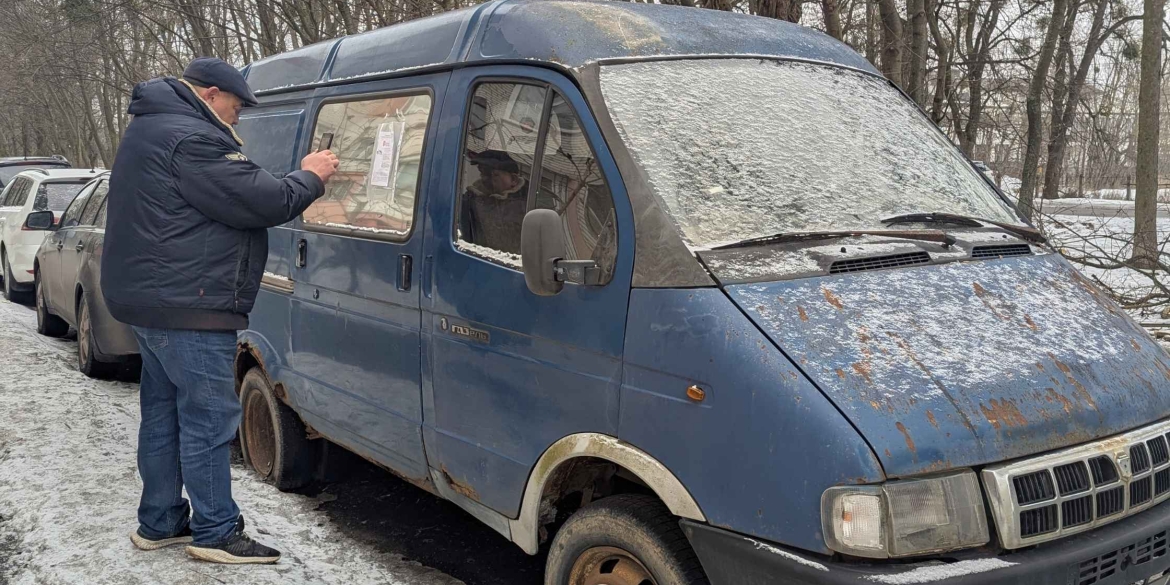 Занедбаними авто на вулицях Вінниці займатиметься спеціальна комісія