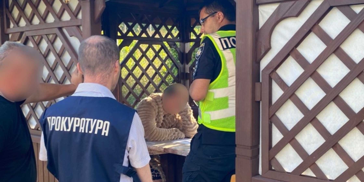 Завдала збитків громаді на понад 450 тисяч гривень – на Вінниччині судитимуть держреєстраторку ЦНАПу