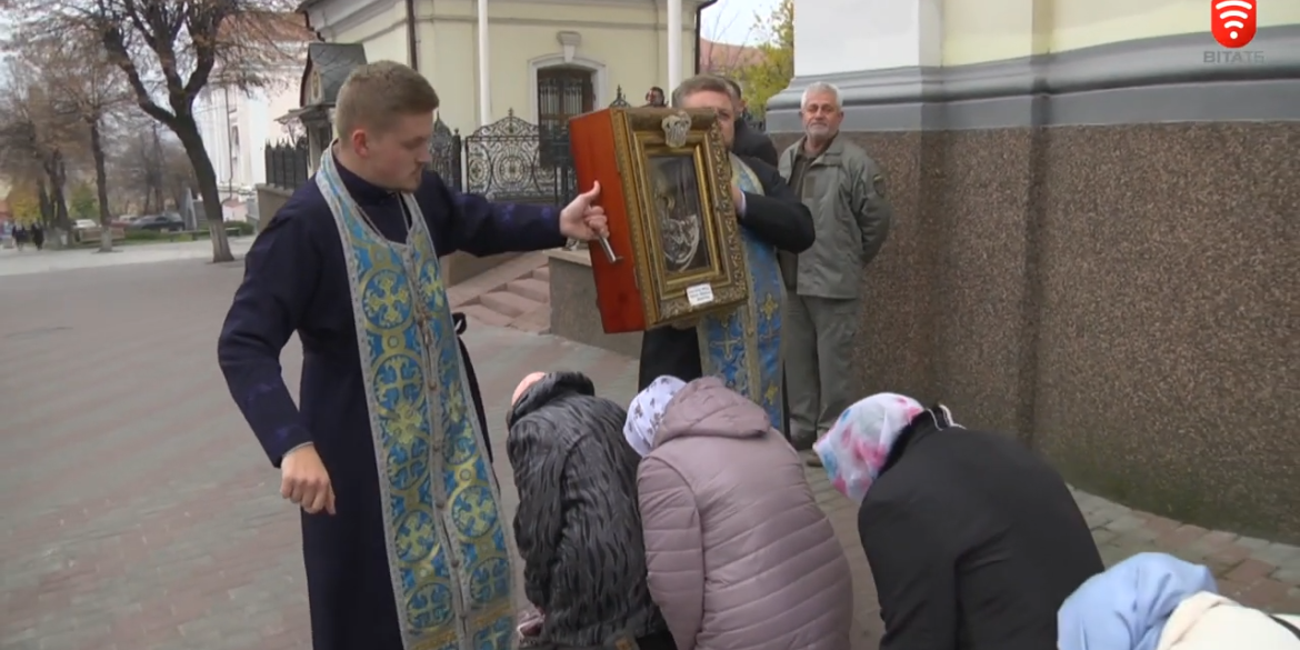 Зцілює від раку і лікує безпліддя до Вінниці привезли чудодійну ікону Пресвятої Богородиці