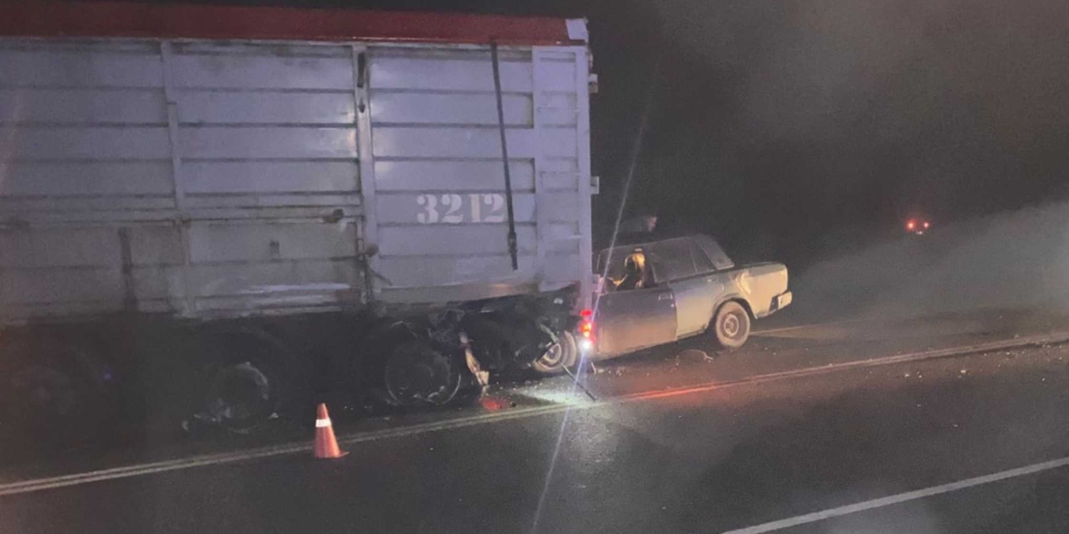 Зіткнулися вантажівка та два легковики у Жмеринському районі