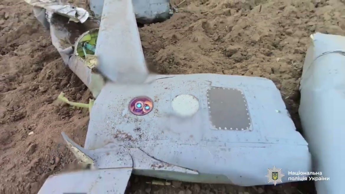 Embedded thumbnail for Вінницькі вибухотехніки показали "очі" ракети Х-101