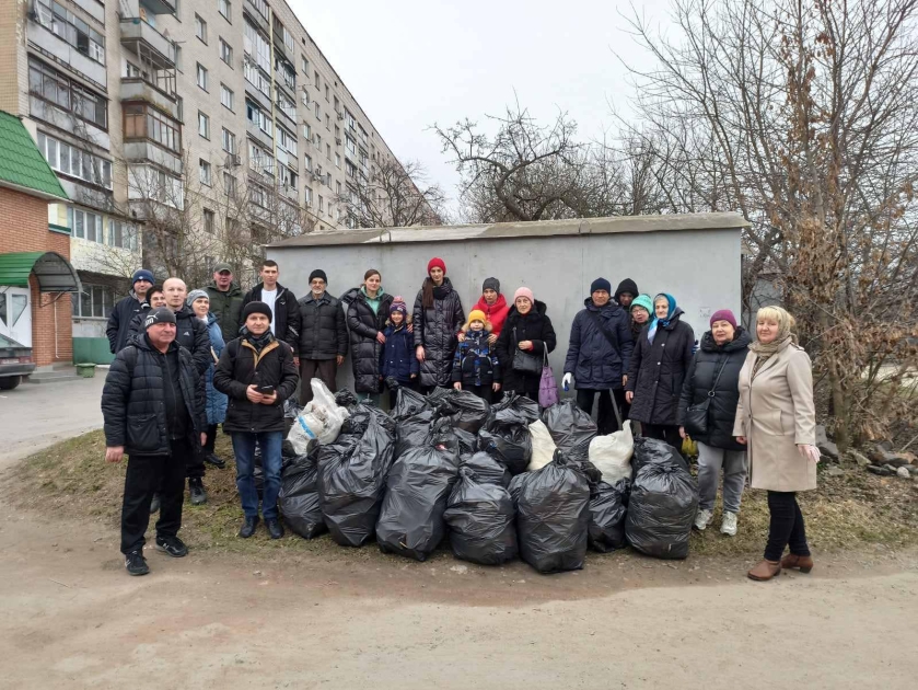 Віряни допомогли прибрати прибережну смугу Південного Бугу