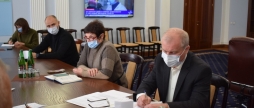 У Вінниці обговорили критичну ситуацію з поширенням COVID-19 та опаленням комунальних закладів