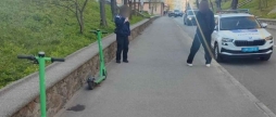 18-річний водій електросамоката збив пенсіонерку на тротуарі у центрі Вінниці