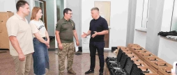200 FPV-дронів та 5 квадрокоптерів передали з Вінниці для бійців 59 бригади