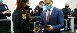 Відзначили поліцейську, яка врятувала життя вінничанину