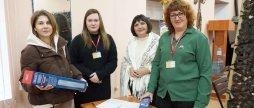Акумуляторні ліхтарі від британських волонтерів отримали вінницькі родини