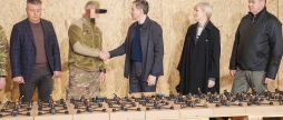 Азовці отримали ще 150 FPV-дронів від Вінницької громади