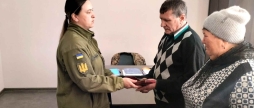 Батьки загиблого воїна з Іллінців отримали державну нагороду сина