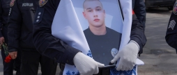 Бершадь прощалась із молодим поліцейським, якого розстріляли бандити