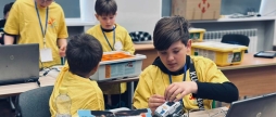 Битви роботів та місто 2050 року що конструювали юні вінничани на Vinnytsia RoboCamp