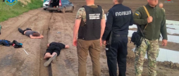 Чоловіки з Могилів-Подільського району допомагали ухилянтам незаконно перетнути кордон