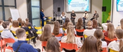 Для вінницької молоді організували форум з інформаційної стійкості