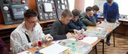 Для вінницьких школярів організували майстер-класи профорієнтаційного табору ProfCAMP