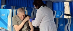 До Стрижавки завітав “вакцинобус” - жителів вакцинували, обстежували й вимірювали тиск