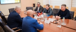 До Вінниці прибули нові автобуси від латвійського міста-партнера Вентспілса