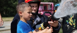 Домедична допомога, мінна безпека рятувальники провели безпековий захід для малечі