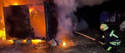 Дві автівки та комбайн горіли у Вінницькій області в один день