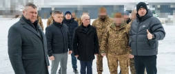 Гуманітарний штаб підготував передачу на фронт мобільної лазні та багі