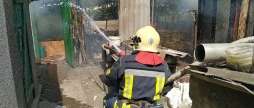 Гуртожиток, будинок та господарчі споруди - вісім пожеж сталося за добу на Вінниччині