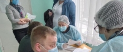 70 медпрацівників Томашпільської районки вакцинувалися від COVID-19