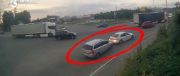 Камери Ситуаційного центру зафіксували у Вінниці зіткнення двох авто