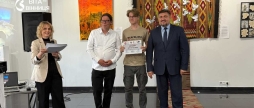 Художня провокація та чесність від вінницьких школярів що демонструє виставка «Перший крок»