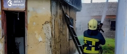 Коротке замикання спалило будинок на Вінниччині — за добу рятувальники виїжджали сім разів