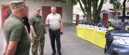 Крижопільська громада передала військовим пікап та квадрокоптери