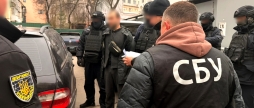 Киянин організовував незаконний виїзд за кордон - його затримали у Вінниці