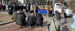 Ладижин прощався з Героєм, який помер у госпіталі внаслідок важких поранень