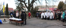 Липовецька громада зі смутком і молитвою зустріла “на щиті” Героя-захисника