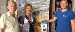 Маріупольці у Вінниці отримують непродовольчі гуманітарні набори