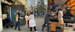 Майже шість тонн гуманітарного вантажу отримала Ладижинська лікарня від американських благодійників
