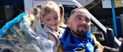 Мінус одне фото на «Алеї Надії» як на Вінниччині зустрічали воїна, що вижив у полоні