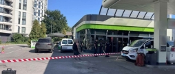 На автозаправці у Вінниці затримали двох хуліганів