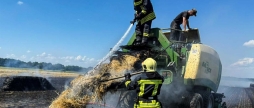 На полі в Калинівській громаді загорівся тюкопрес