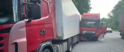 На Вінниччині на трасі зіткнулись два автопоїзди та легковик — три учасники аварії загинули