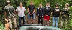 На Вінниччині прикордонники затримали порушників кордону на гумовому човні