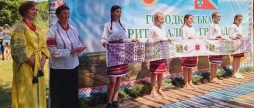 На Вінниччині влаштували благодійний фестиваль рушника-оберега