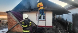 На Вінниччині вогонь нищив господарчі будівлі та житлові будинки